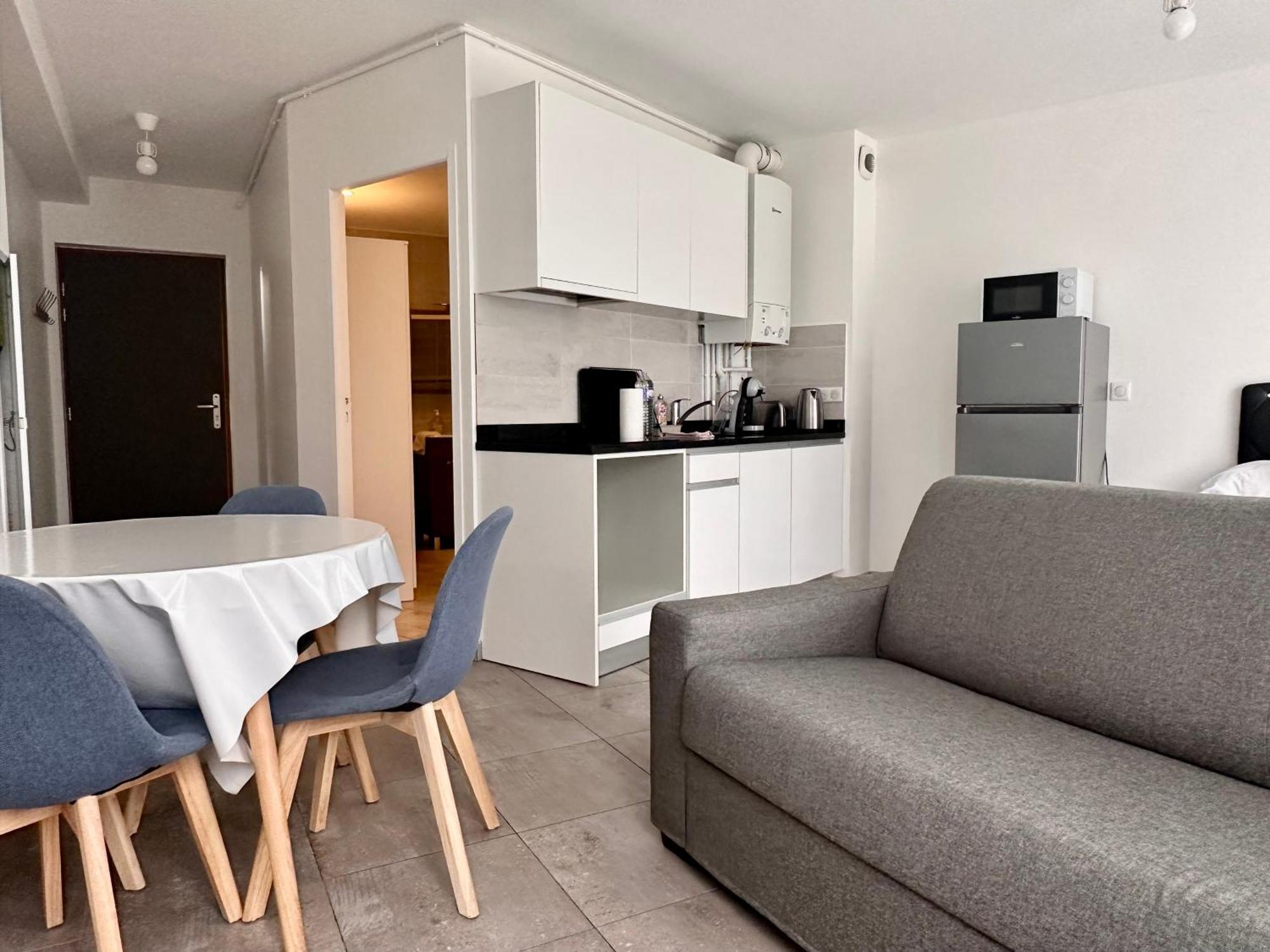 Residence 4T - 33 Avenue Gaston Chauvin Aulnay-sous-Bois Exterior photo